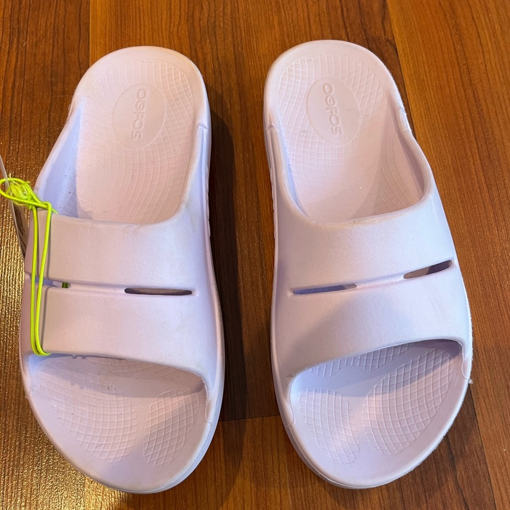 OOFOS Lavender Comfort Slides